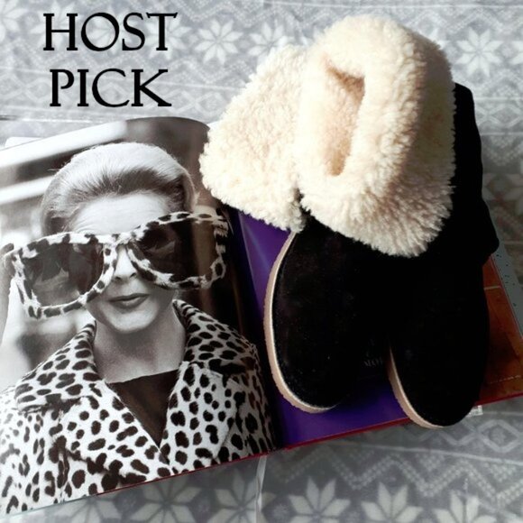 NWT Stuart Weitzman black suede shearling bootie - Picture 3 of 9